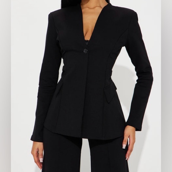 Fashion Nova Blazer & Pant Set - Picture 10 of 10